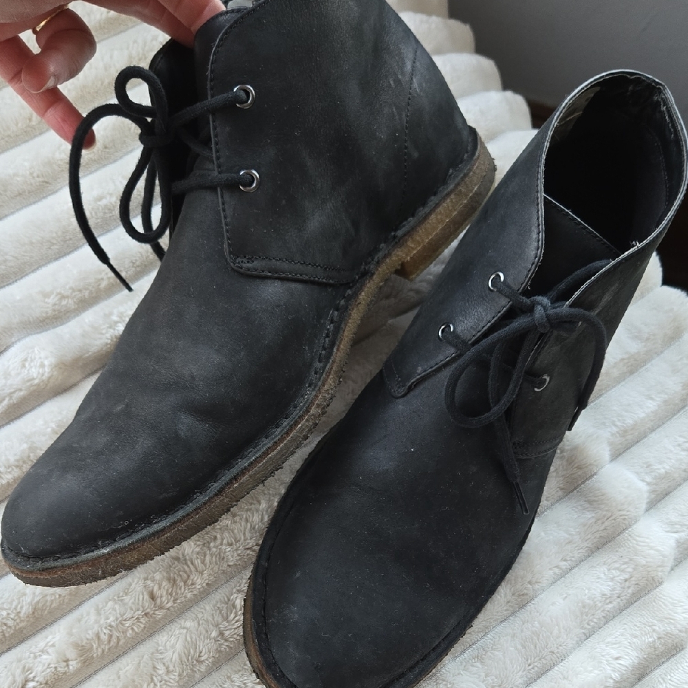 UGG Leighton Black Nubuck Chukka Boot US 12